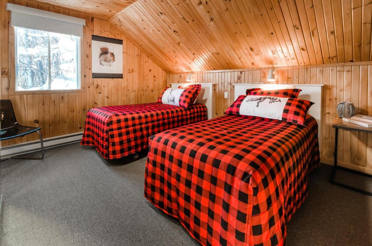 Auberge Du Lac-A-L'Eau-Claire Saint-Alexis-des-Monts Bagian luar foto